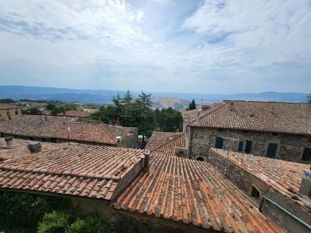 Attico in vendita a Radicofani, Toscana