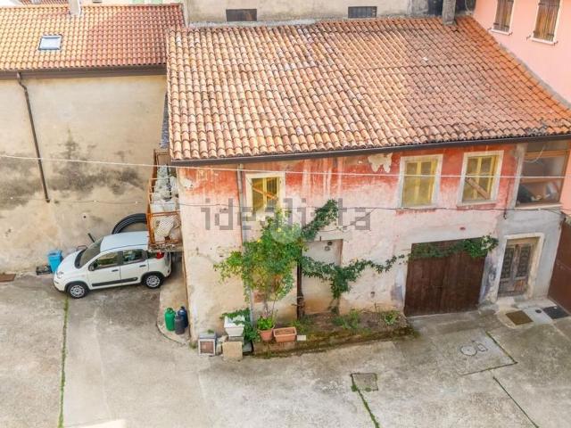 Appartamento in vendita a Montecchia Di Crosara, Veneto