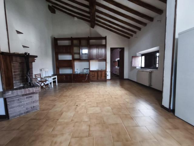 Appartamento in vendita a Torrenieri, Montalcino