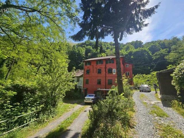 Appartamento in vendita a Ceranesi, Liguria