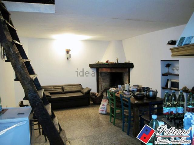 Appartamento in vendita a Lenola, Lazio