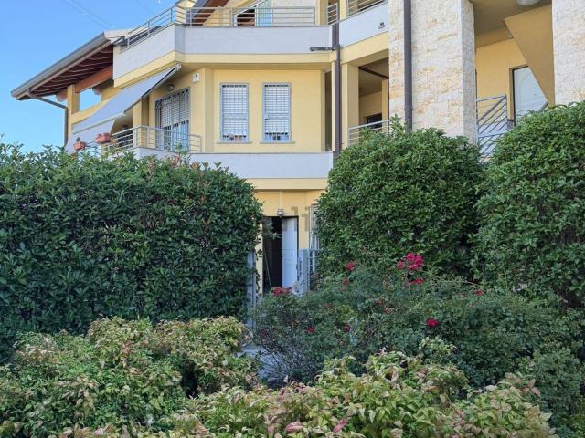 Appartamento in vendita a Paina, Giussano