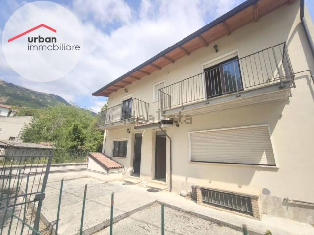 Appartamento in vendita a Colle Farnio, Pié la Costa