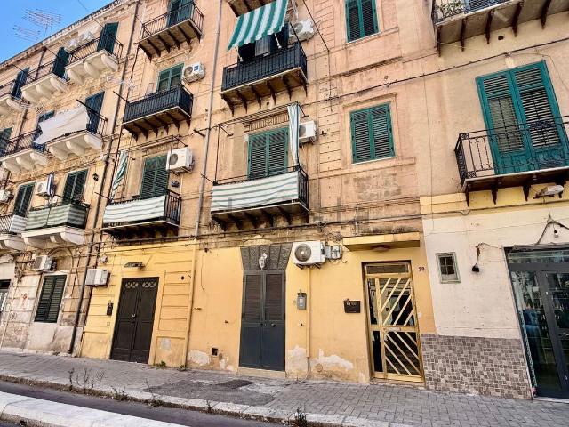 Appartamento in vendita a III Circoscrizione, Palermo