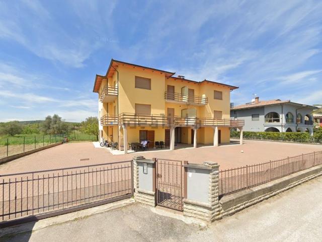 Appartamento in vendita a Tuoro Sul Trasimeno, Umbria