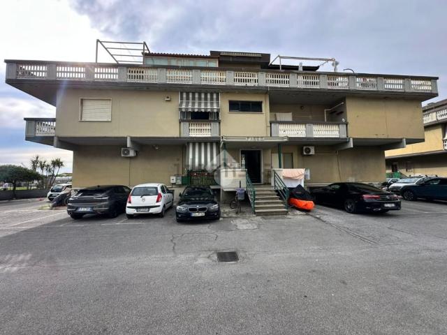 Appartamento in vendita a Marina di Carrara, Carrara