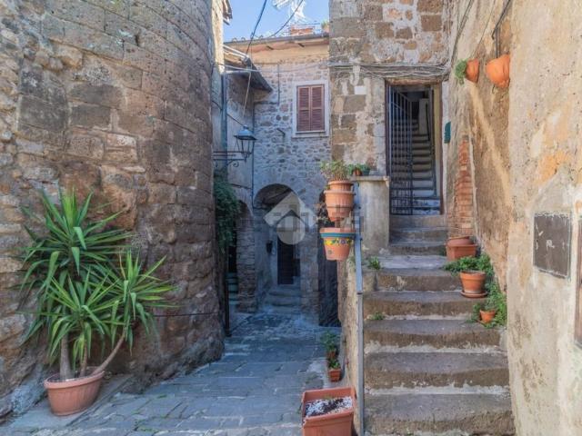 Appartamento in vendita a Capranica, Lazio