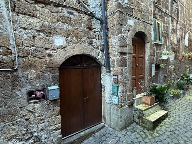 Appartamento in vendita a Capranica, Lazio