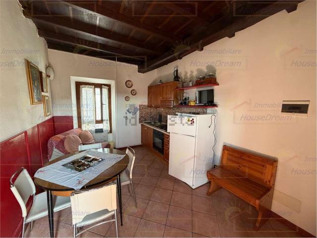 Appartamento in vendita a Colazza, Novara