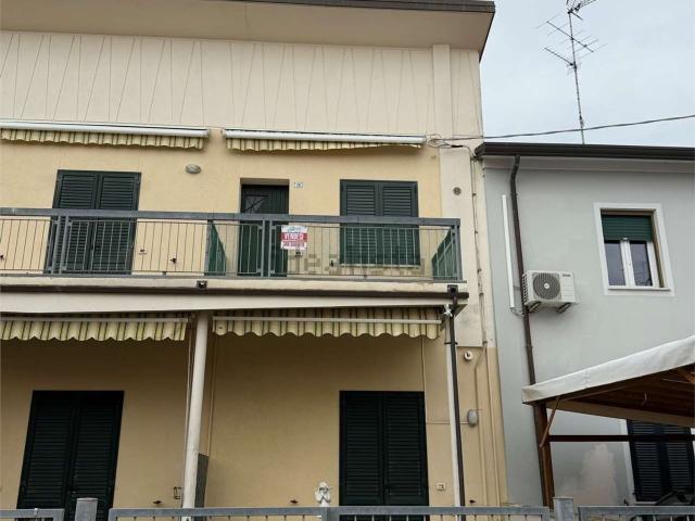 Appartamento in vendita a Ravenna, Reggio Emilia