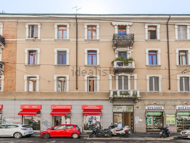 Appartamento in vendita a Municipio 9, Milano