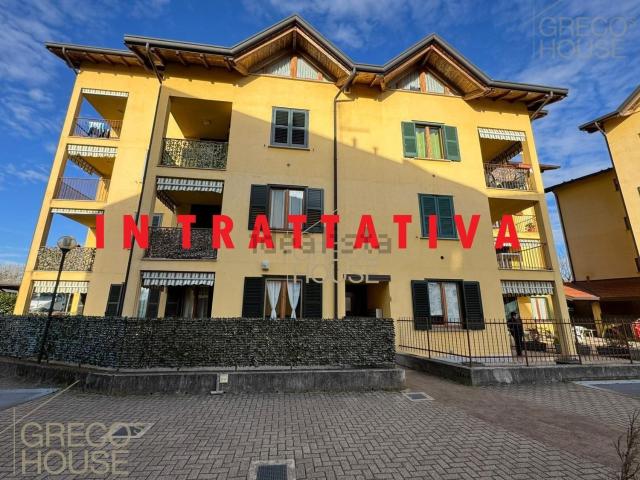 Appartamento in vendita a Tradate, Lombardia