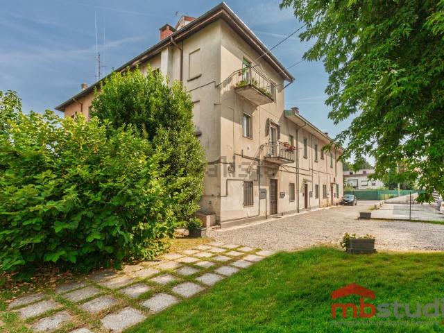 Appartamento in vendita a Locate Varesino, Como