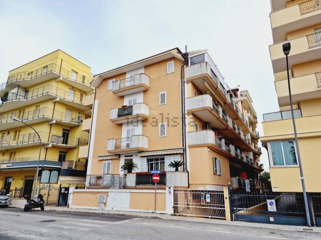 Appartamento in vendita a Ragnola, Marche