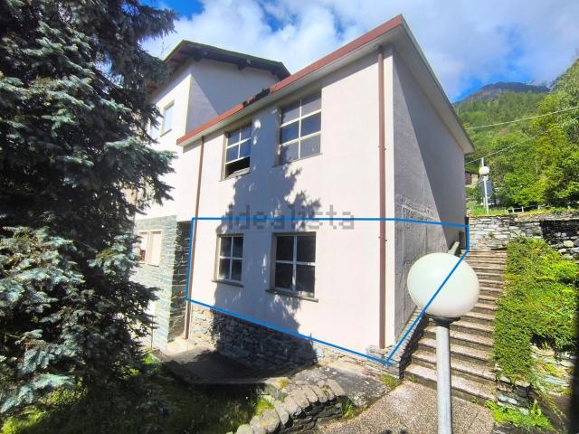 Appartamento in vendita a Chiesa In Valmalenco, Lombardia
