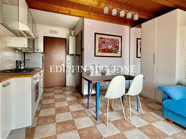 Appartamento in vendita a Desenzano Del Garda, Lombardia