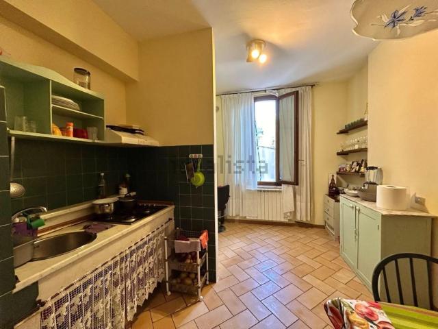 Appartamento in vendita a Ravacciano, Siena