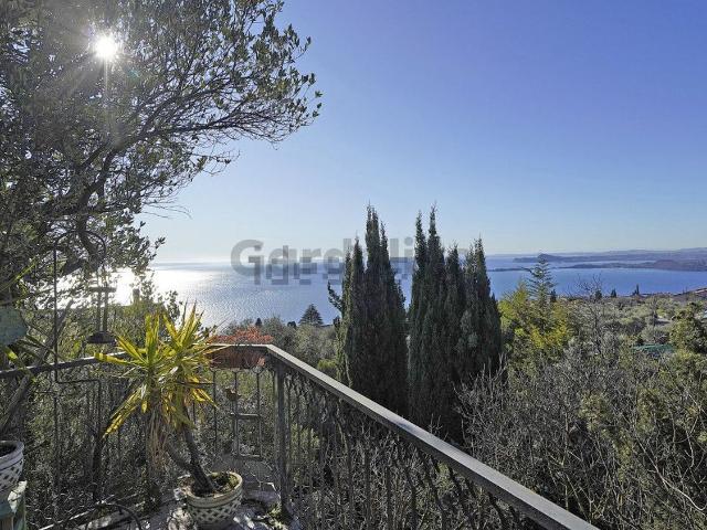Appartamento in vendita a Comunità Montana Parco Alto Garda bresciano, Toscolano Maderno