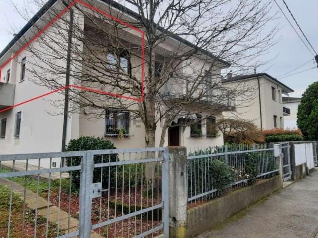 Appartamento in vendita a Vicenza, Veneto