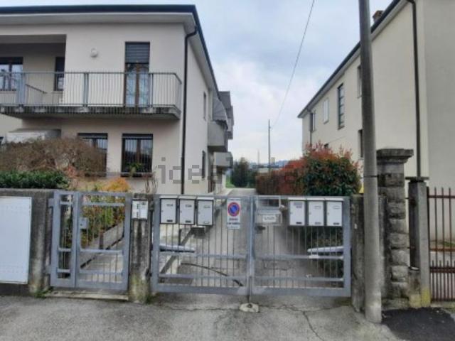 Appartamento in vendita a Vicenza, Veneto