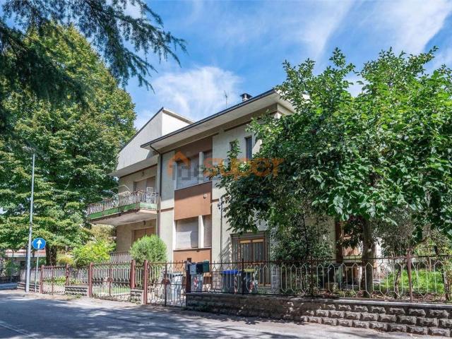 Appartamento in vendita a Foligno, Perugia