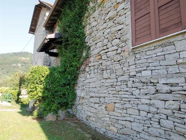 Appartamento in vendita a Sant'omobono Imagna, Lombardia