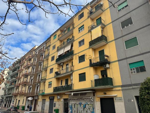 Appartamento in vendita a Taranto