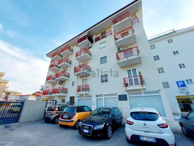 Appartamento in vendita a Puglia, Bari