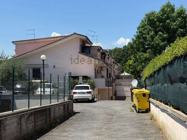 Appartamento in vendita a Guidonia Montecelio, Roma Capitale