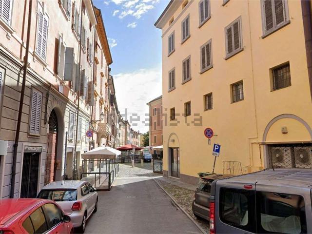Appartamento in vendita a Centro Storico, Modena