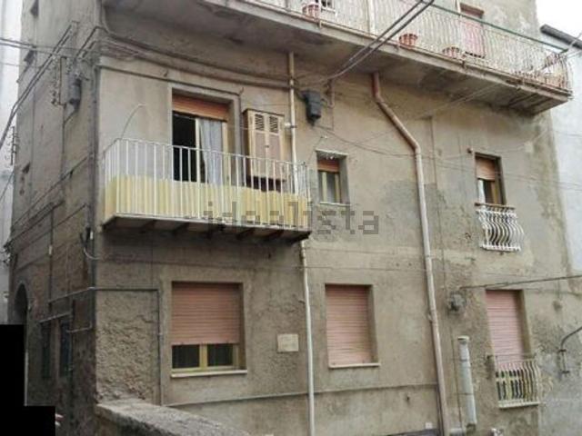 Appartamento in vendita a Fundrisi, Enna