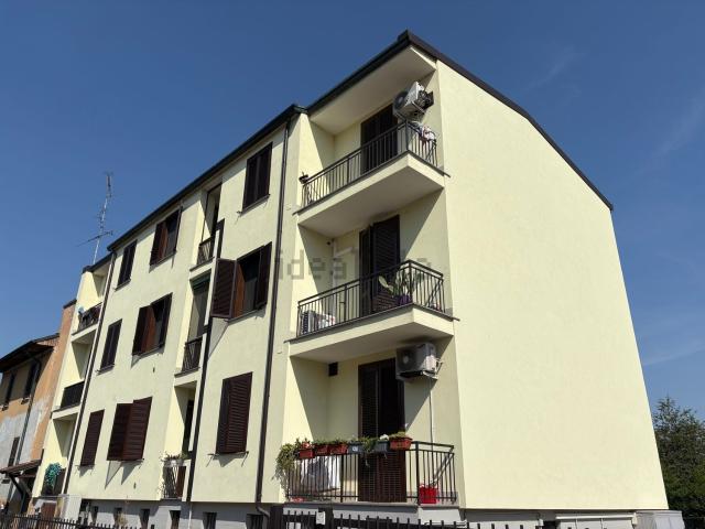 Appartamento in vendita a Binasco, Milano