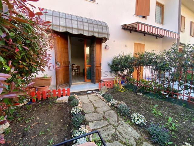 Appartamento in vendita a Tor Lupara, Roma Capitale
