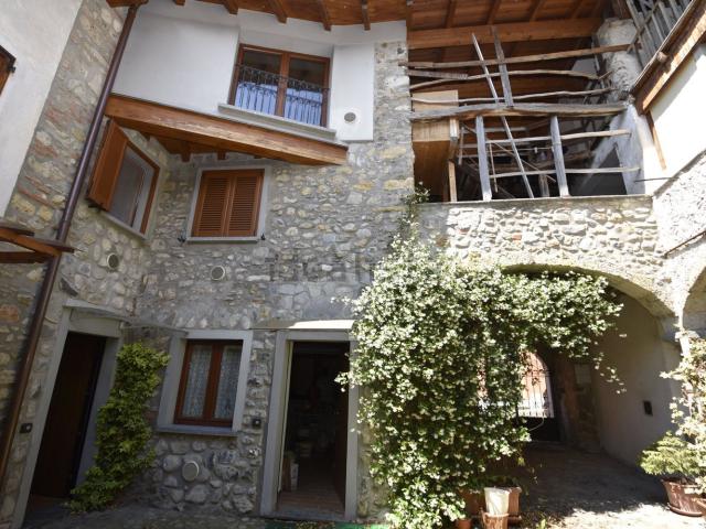 Appartamento in vendita a Maggio, Cremeno