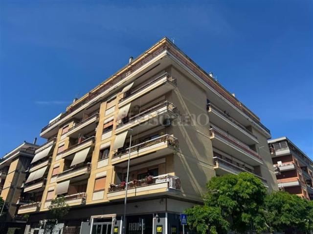 Appartamento in vendita a Lido di Ostia, Roma Capitale