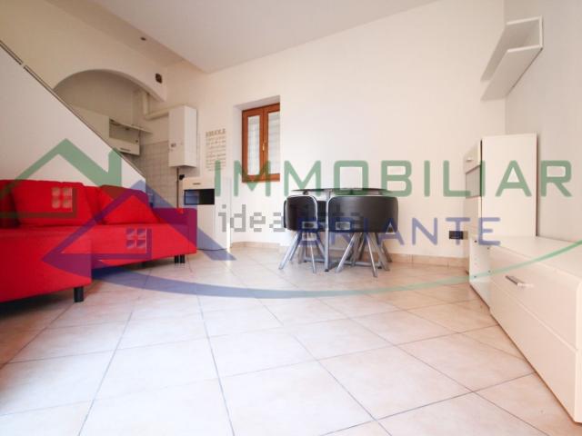 Appartamento in vendita a Golasecca, Lombardia