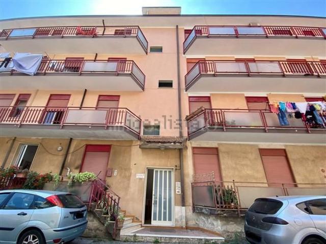 Appartamento in vendita a Calatabiano, Catania