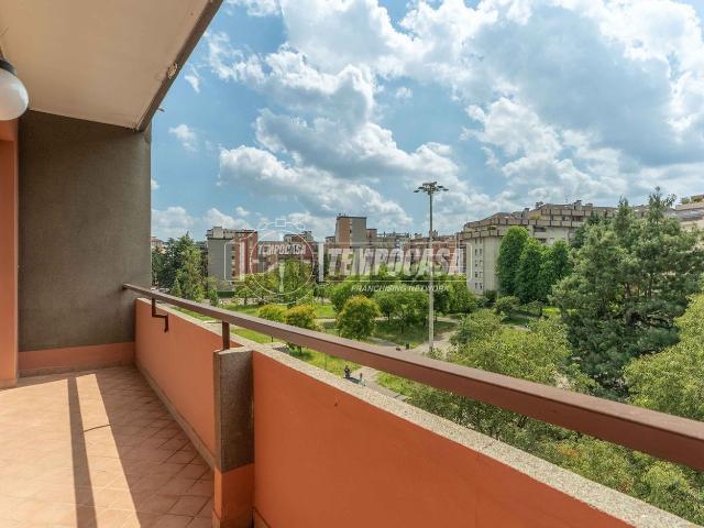 Appartamento in vendita a Barona, Milano