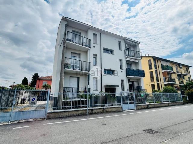Appartamento in vendita a Vanzago, Lombardia