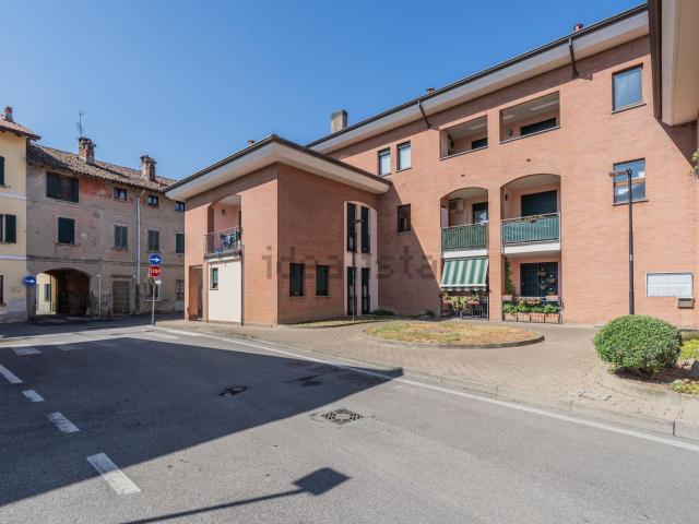 Appartamento in vendita a Cascina Gazzulo, Sulbiate