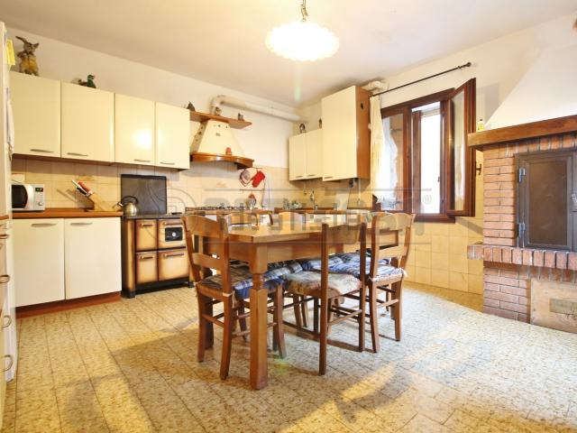 Appartamento in vendita a Gambellara, Veneto