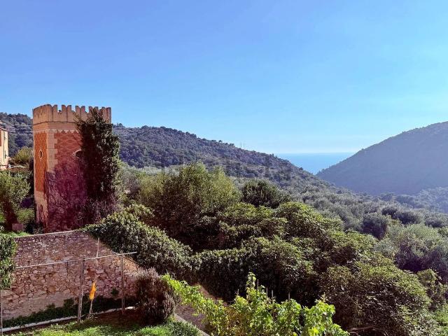 Appartamento in vendita a Olle Superiore, Finale Ligure