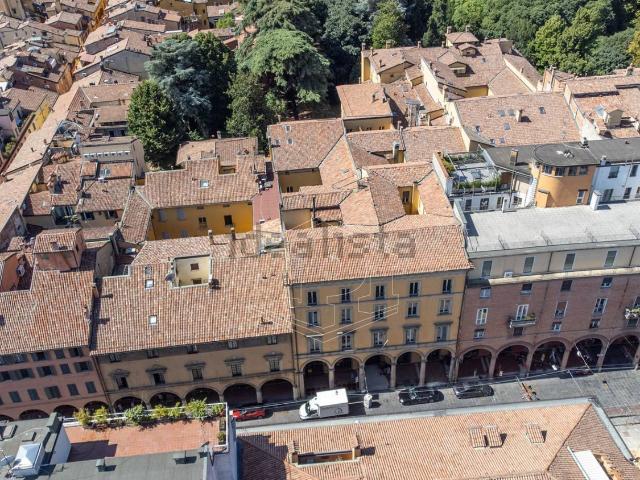 Appartamento in vendita a Santo Stefano, Bologna
