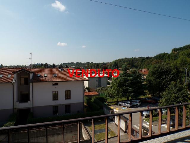 Appartamento in vendita a Cavaria Con Premezzo, Lombardia