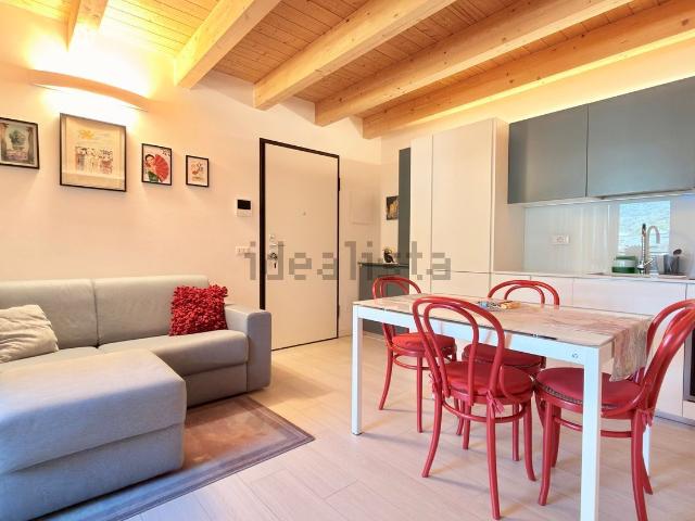 Appartamento in vendita a Morbegno, Lombardia