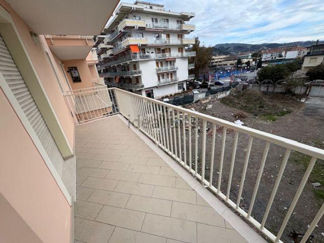 Appartamento in vendita a Ventimiglia, Liguria