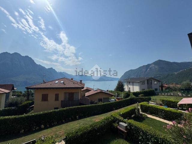 Appartamento in vendita a Riva Di Solto, Lombardia