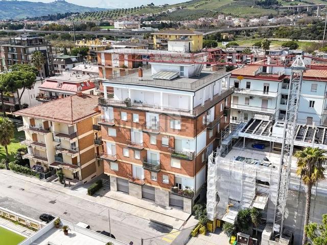 Appartamento in vendita a Ragnola, Marche