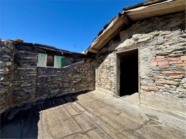 Appartamento in vendita a Pieve Di Teco, Liguria