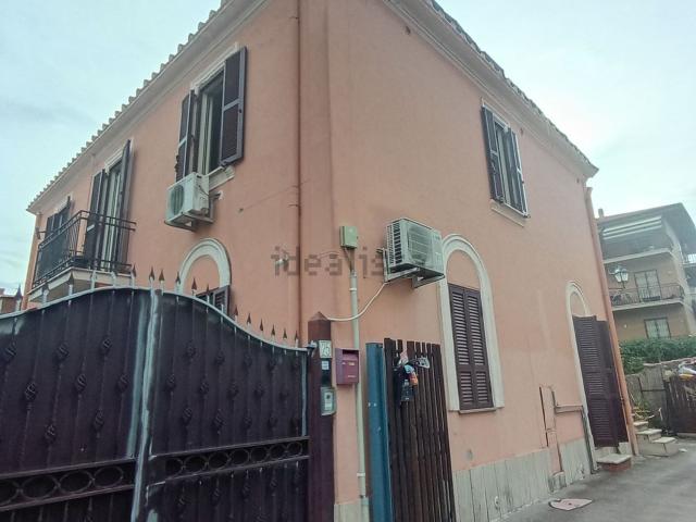 Appartamento in vendita a Torre Maura, Roma